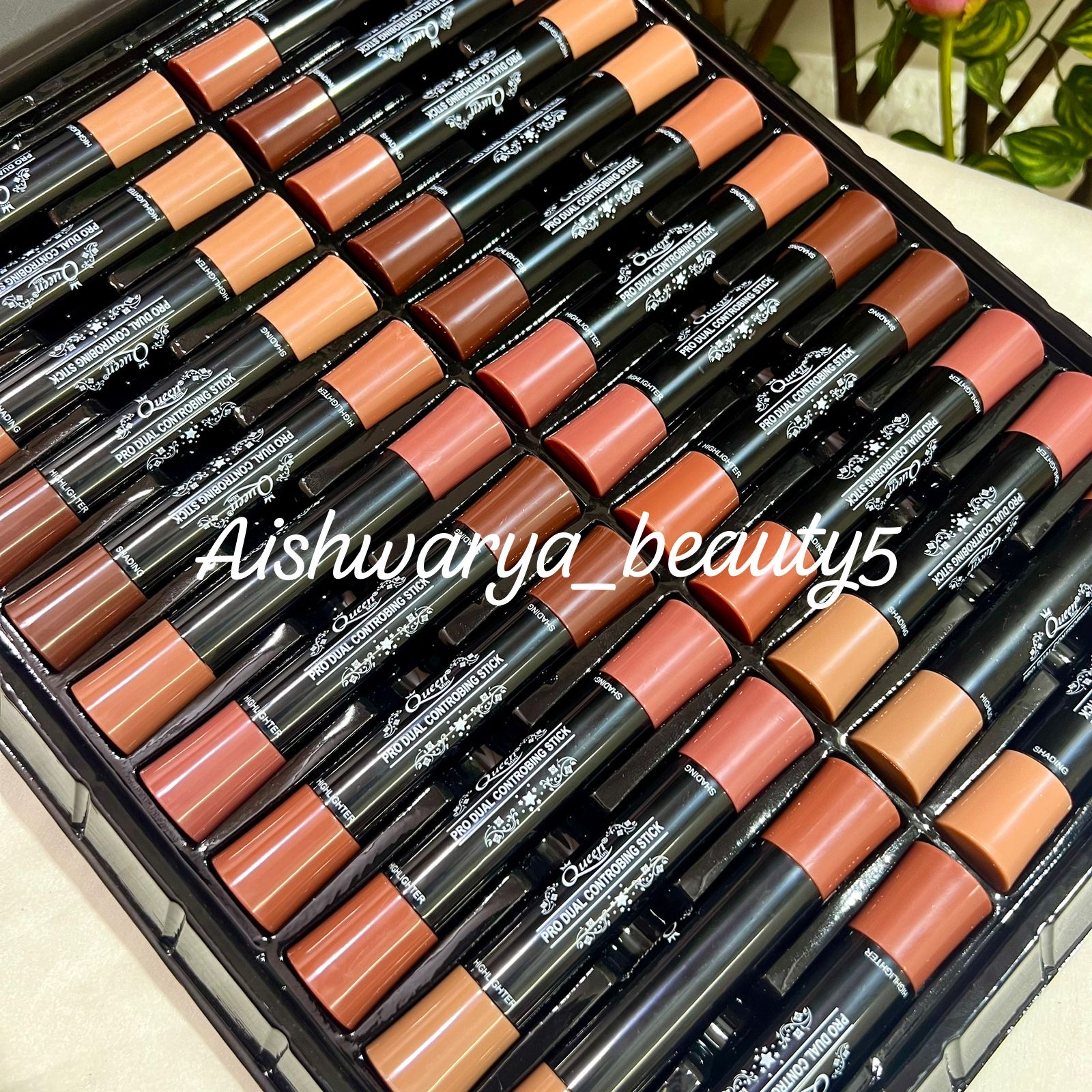 Dual Pro 2 in 1 Nude Lipsticks